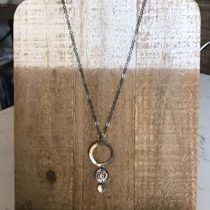 😻3/$50 Silpada Triple disc necklace